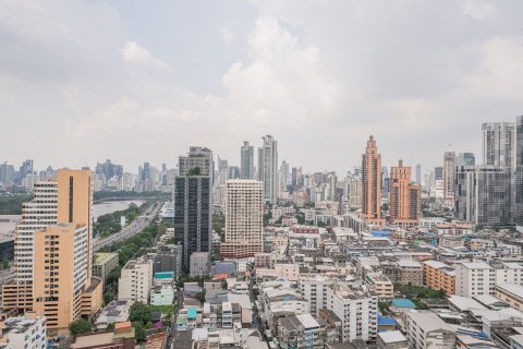 Studio in the Condo in Khlong Toei, Bangkok, Thailand  № 172189 - photo 11