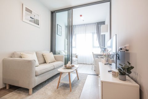 Studio in the Condo in Khlong Toei, Bangkok, Thailand  № 172189 - photo 2