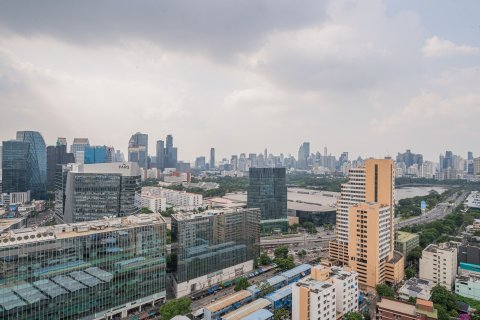 Studio in the Condo in Khlong Toei, Bangkok, Thailand  № 172189 - photo 12