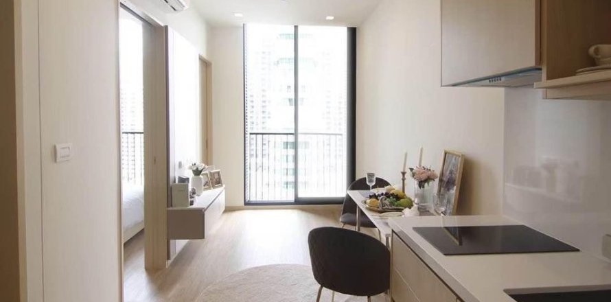 Studio dans le Condo à Watthana, Bangkok, Thaïlande  № 160442