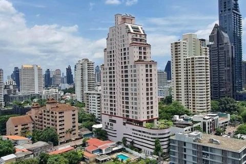 Studio dans le Condo à Watthana, Bangkok, Thaïlande  № 160442 - photo 4