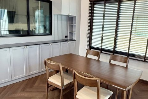 House in Samut Prakan, Thailand 4 bedrooms № 160443 - photo 4