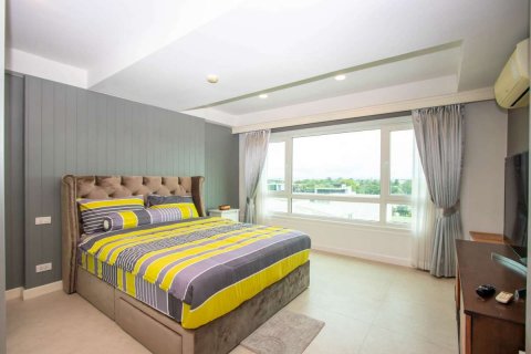 Condo in Chiang Mai, Thailand, 2 bedrooms  № 121986 - photo 16