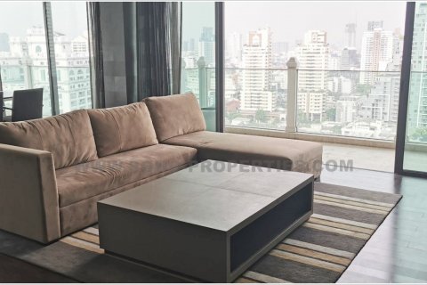 Кондоминиум с 3 спальнями в Бангкоке, Таиланд № 143749 - фото 1