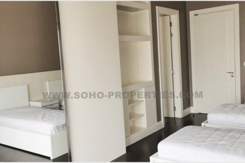 Кондоминиум с 3 спальнями в Бангкоке, Таиланд № 143749 - фото 9