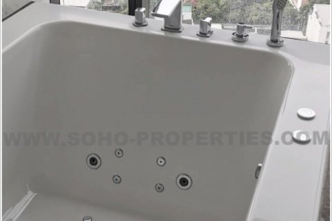 Кондоминиум с 3 спальнями в Бангкоке, Таиланд № 143749 - фото 17