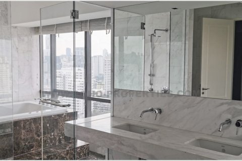 Кондоминиум с 3 спальнями в Бангкоке, Таиланд № 143749 - фото 16