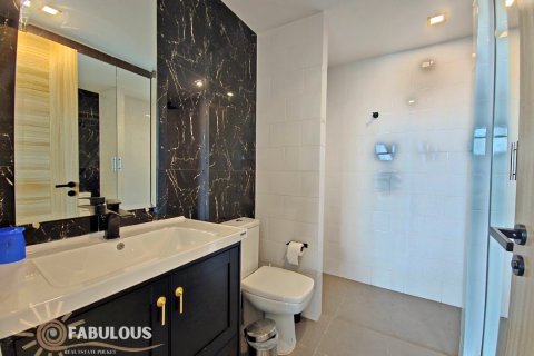 Apartment in Rawai, Thailand 1 bedroom № 179485 - photo 10