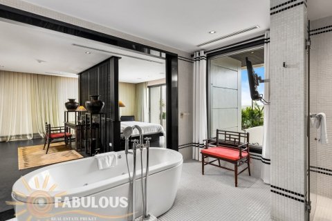 Penthouse in Bang Tao, Thailand 2 bedrooms № 179486 - photo 14