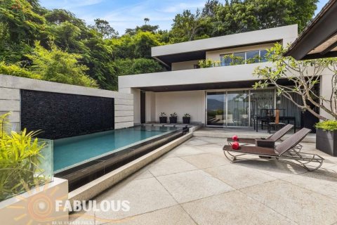 Penthouse in Bang Tao, Thailand 2 bedrooms № 179486 - photo 1