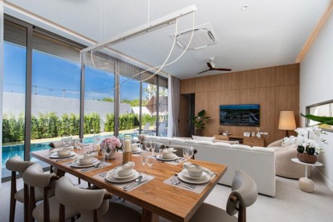 Villa in Rawai, Thailand 4 bedrooms № 118359 - photo 10
