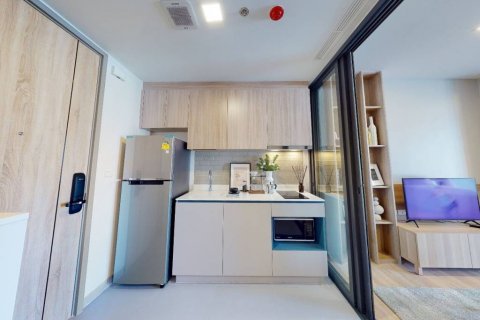 Condo in Bangkok, Thailand, 1 bedroom  № 119251 - photo 2