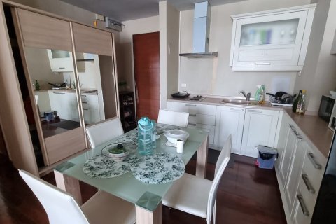 Condo à Khlong Toei, Bangkok, Thaïlande, 2 chambres № 200991 - photo 6