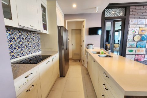 Condo à Watthana, Bangkok, Thaïlande, 3 chambres № 200988 - photo 11