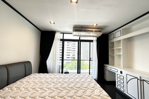 Condo à Watthana, Bangkok, Thaïlande, 2 chambres № 200993 - photo 16