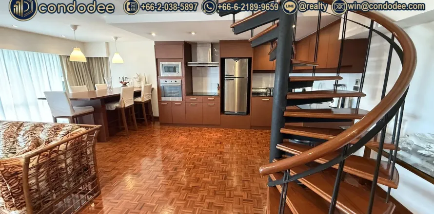 Condo à Chatuchak, Bangkok, Thaïlande, 3 chambres № 200994