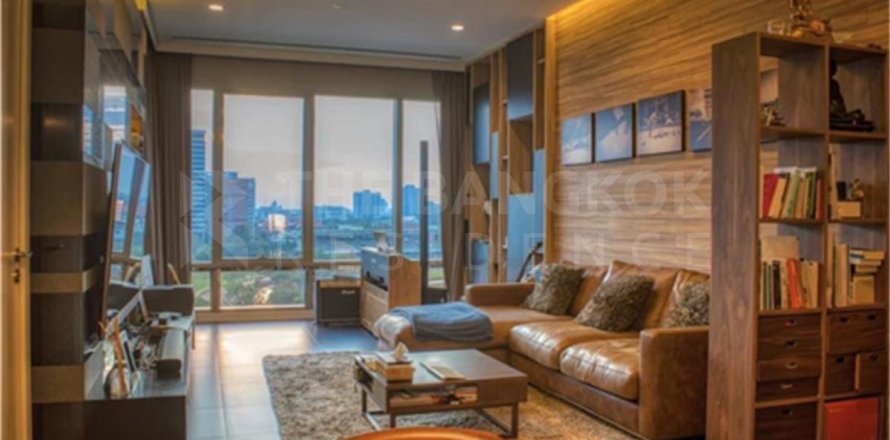 Condo in Bangkok, Thailand, 2 bedrooms  № 184558