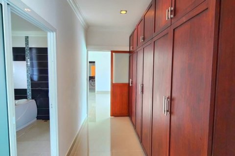 Вилла в Паттайе, Таиланд с 4 спальнями  № 156040 - фото 10