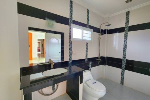 Вилла в Паттайе, Таиланд с 4 спальнями  № 156040 - фото 5