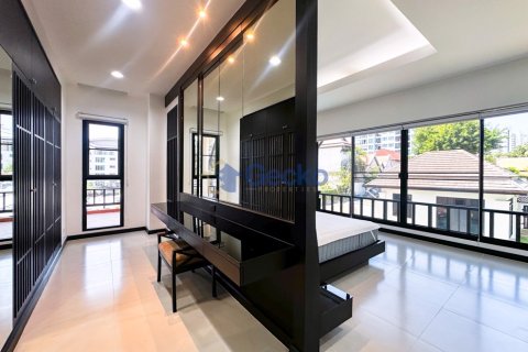บ้านในพัทยา, ประเทศไทย 4 ห้องนอน № 196359 - รูปถ่าย 30