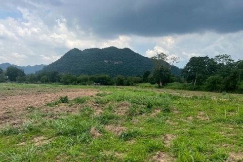 Land in Pak Chong, Thailand 49600 sq.m. № 163080 - photo 4