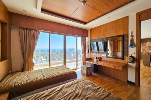 Penthouse in Cha-am, Thailand 3 bedrooms № 163082 - photo 19