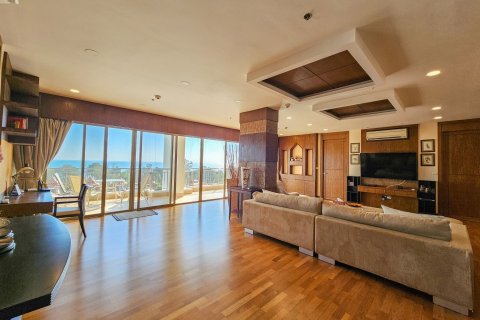 Penthouse in Cha-am, Thailand 3 bedrooms № 163082 - photo 15