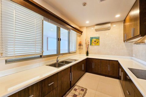 Penthouse in Cha-am, Thailand 3 bedrooms № 163082 - photo 13