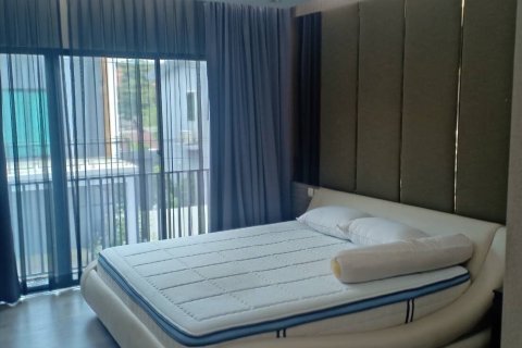 Townhouse in Pathum Thani, Thailand 4 bedrooms № 163085 - photo 6