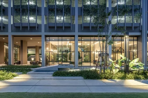 Кондоминиум с 2 спальнями в Чатучаке, Бангкок, Таиланд № 142048 - фото 3