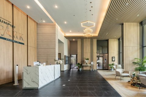 Кондоминиум с 2 спальнями в Чатучаке, Бангкок, Таиланд № 142048 - фото 8