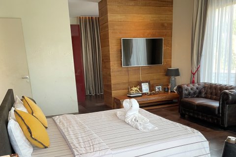 Villa in Phuket, Thailand 7 bedrooms № 142046 - photo 6