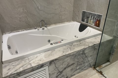 Villa in Phuket, Thailand 7 bedrooms № 142046 - photo 7