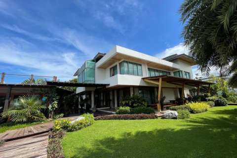Villa in Phuket, Thailand 7 bedrooms № 142046