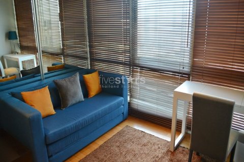 Condo in Khlong Toei, Bangkok, Thailand, 2 bedrooms  № 139129 - photo 7