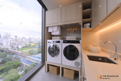 Condo in Bangkok, Thailand, 4 bedrooms № 186490