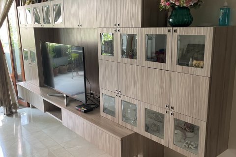 Кондоминиум с 2 спальнями в Бангкоке, Таиланд № 143030 - фото 2