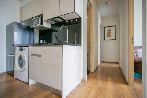 Condo in Bangkok, Thailand, 2 bedrooms  № 143024 - photo 11