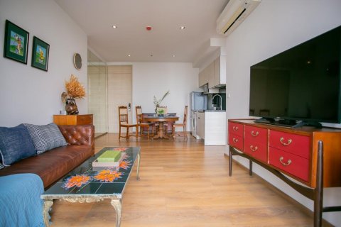 Condo in Bangkok, Thailand, 2 bedrooms  № 143024 - photo 4