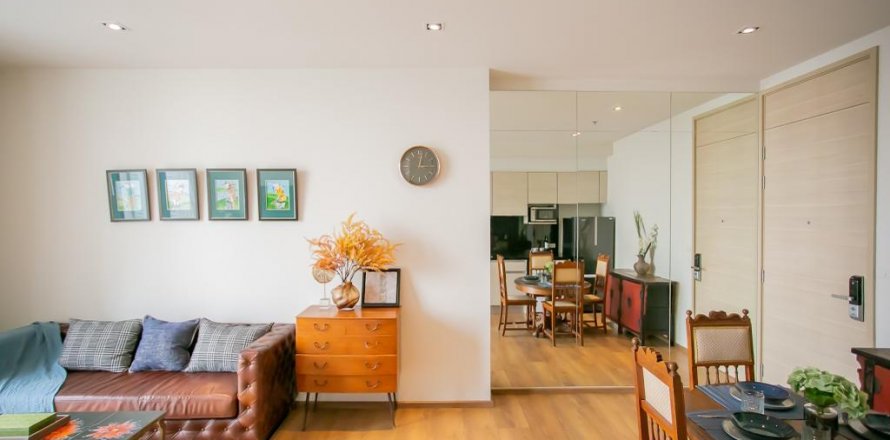 Condo in Bangkok, Thailand, 2 bedrooms  № 143024