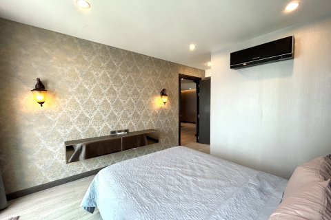 Кондоминиум с 3 спальнями в Бангкоке, Таиланд № 143029 - фото 13