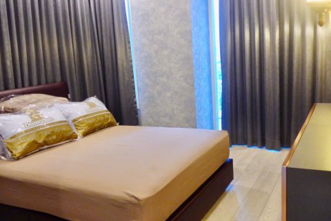 Кондоминиум с 3 спальнями в Бангкоке, Таиланд № 143029 - фото 16