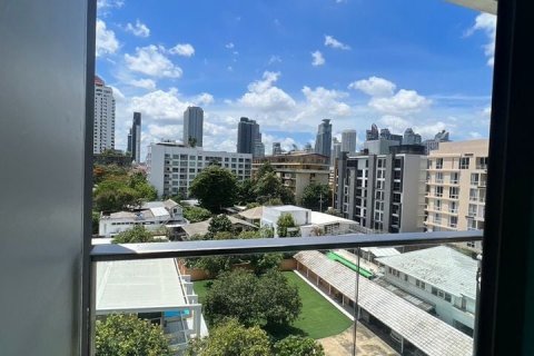 Studio in the Condo in Watthana, Bangkok, Thailand  № 146132 - photo 5