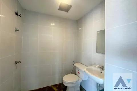 Condominio de 2 dormitorios en Watthana, Bangkok, Tailandia № 214403 - foto 9