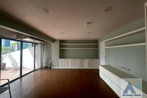 Condominio de 2 dormitorios en Watthana, Bangkok, Tailandia № 214402 - foto 8