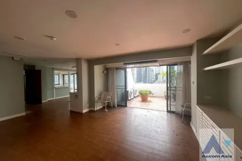 Condo in Watthana, Bangkok, Thailand, 2 bedrooms  № 214402