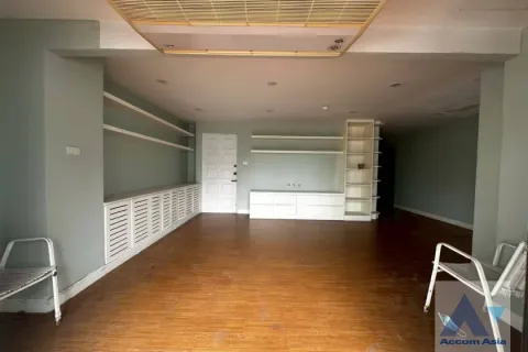 Condominio de 2 dormitorios en Watthana, Bangkok, Tailandia № 214402 - foto 11