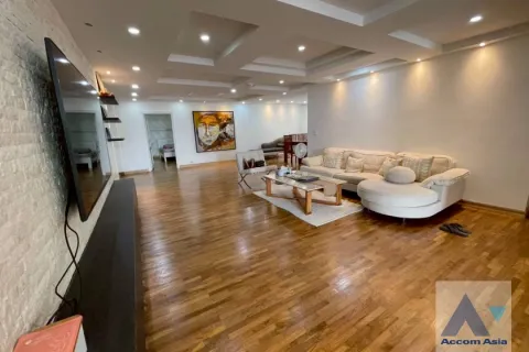 Condo in Khlong Toei, Bangkok, Thailand, 3 bedrooms № 214967