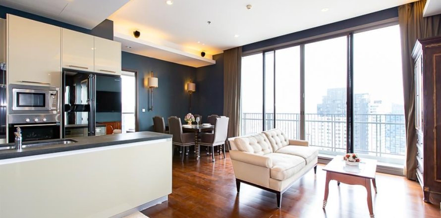 Condo in Bangkok, Thailand, 3 bedrooms  № 157580