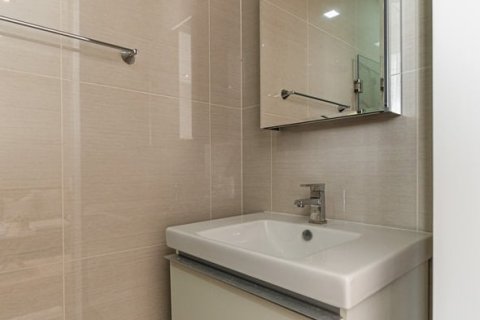 Condo in Bangkok, Thailand, 1 bedroom  № 157576 - photo 13